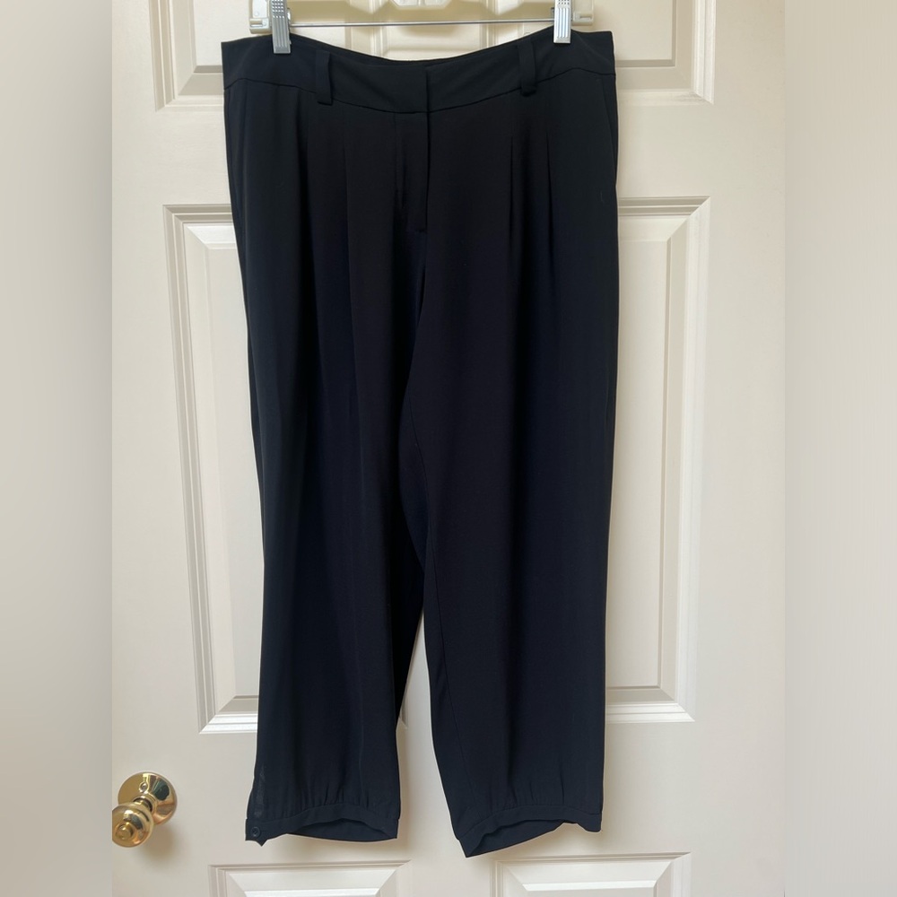 Eileen Fisher 100% Silk Pleated Ankle Pants